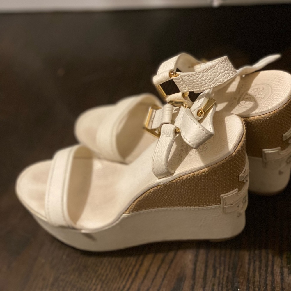 Tory Burch wedge sandals cream/white size 8.5
